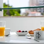 Modern 2 Bdr Flat W/balcony And Pool By Lovelystay 아파트