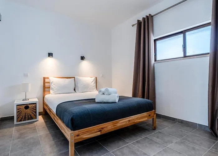 Modern 2 Bdr Flat W/balcony And Pool By Lovelystay Albufeira