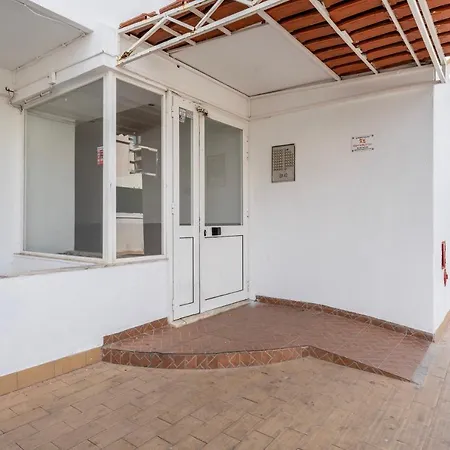 Modern 2 Bdr Flat W/balcony And Pool By Lovelystay Apartamento *